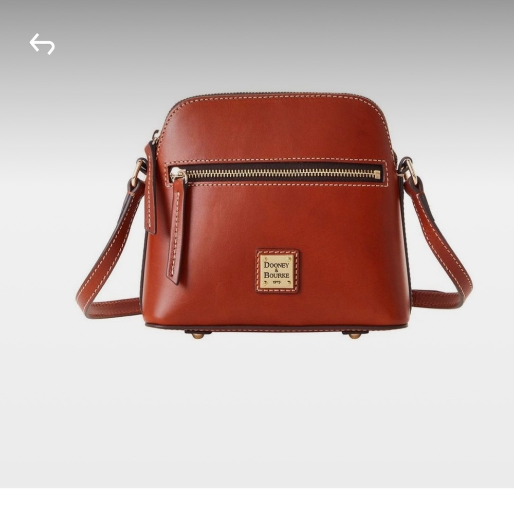 NWT D&B Beacon Domed Zipped Petite Crossbody